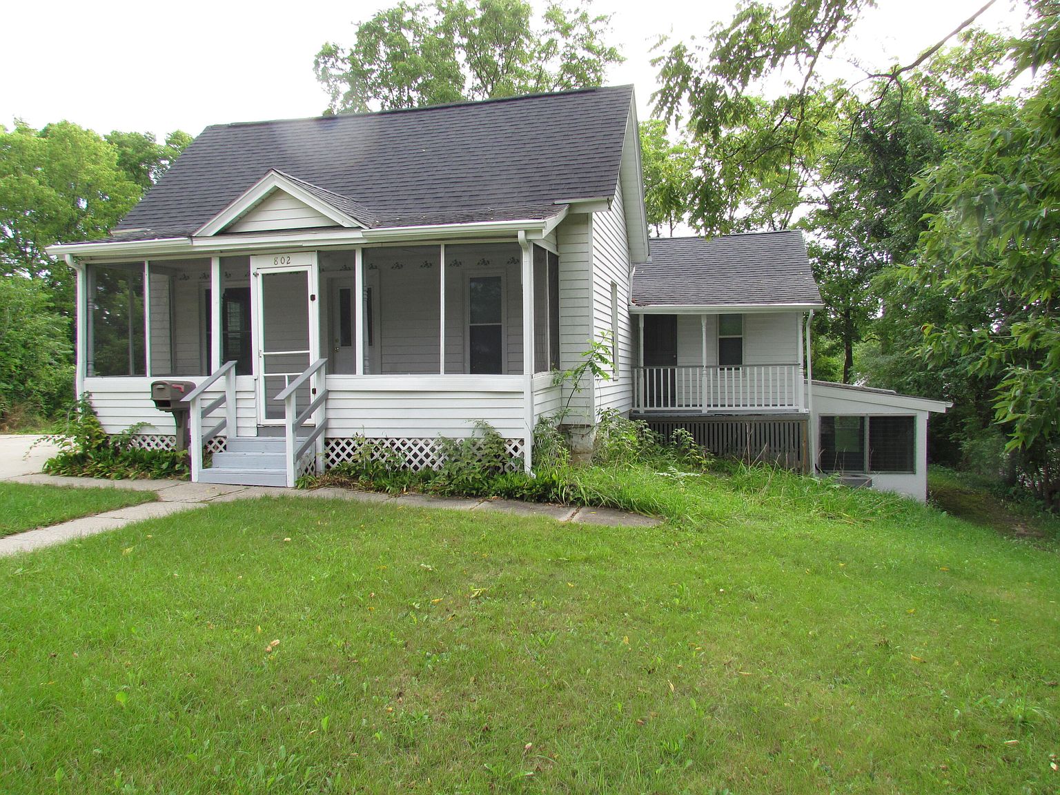 802 S Lafayette St, Greenville, MI 48838 Zillow