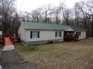 1942 Abiff Rd, Burns, TN 37029
