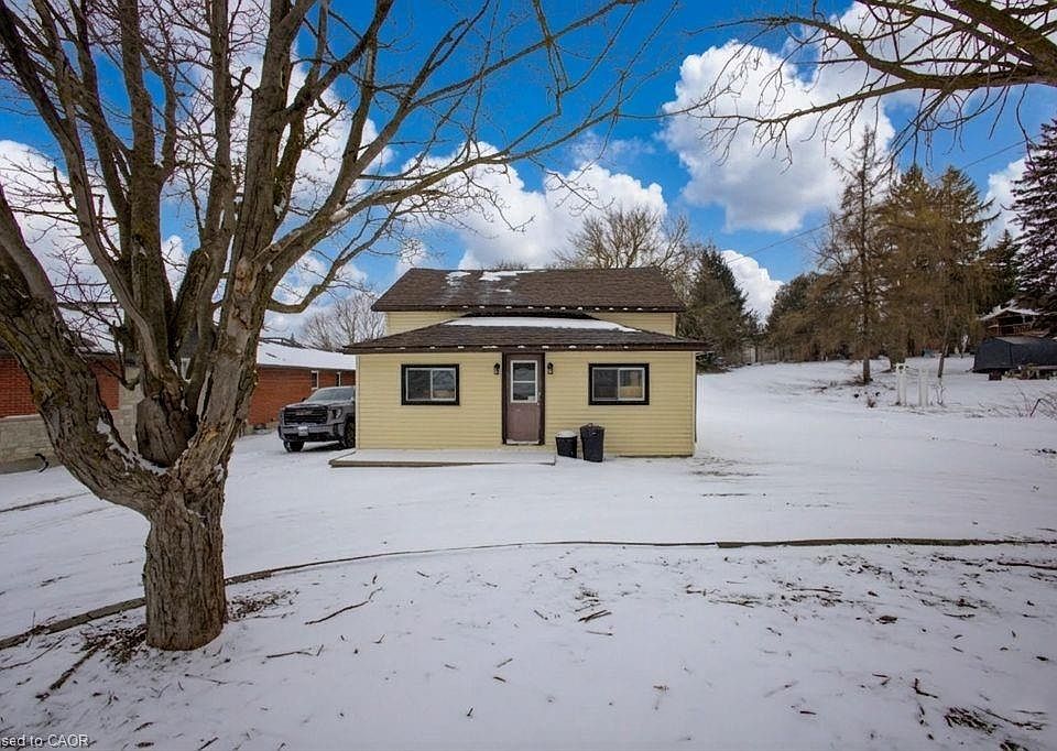 1st image of 21 Main St W