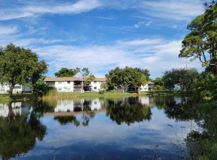 4845 Lake Arjaro Dr, West Palm Beach, FL 33407