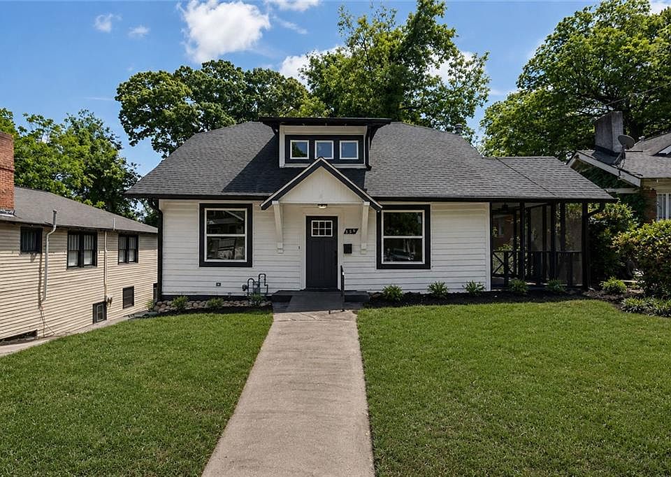 1st image of 386 Mathewson Pl SW