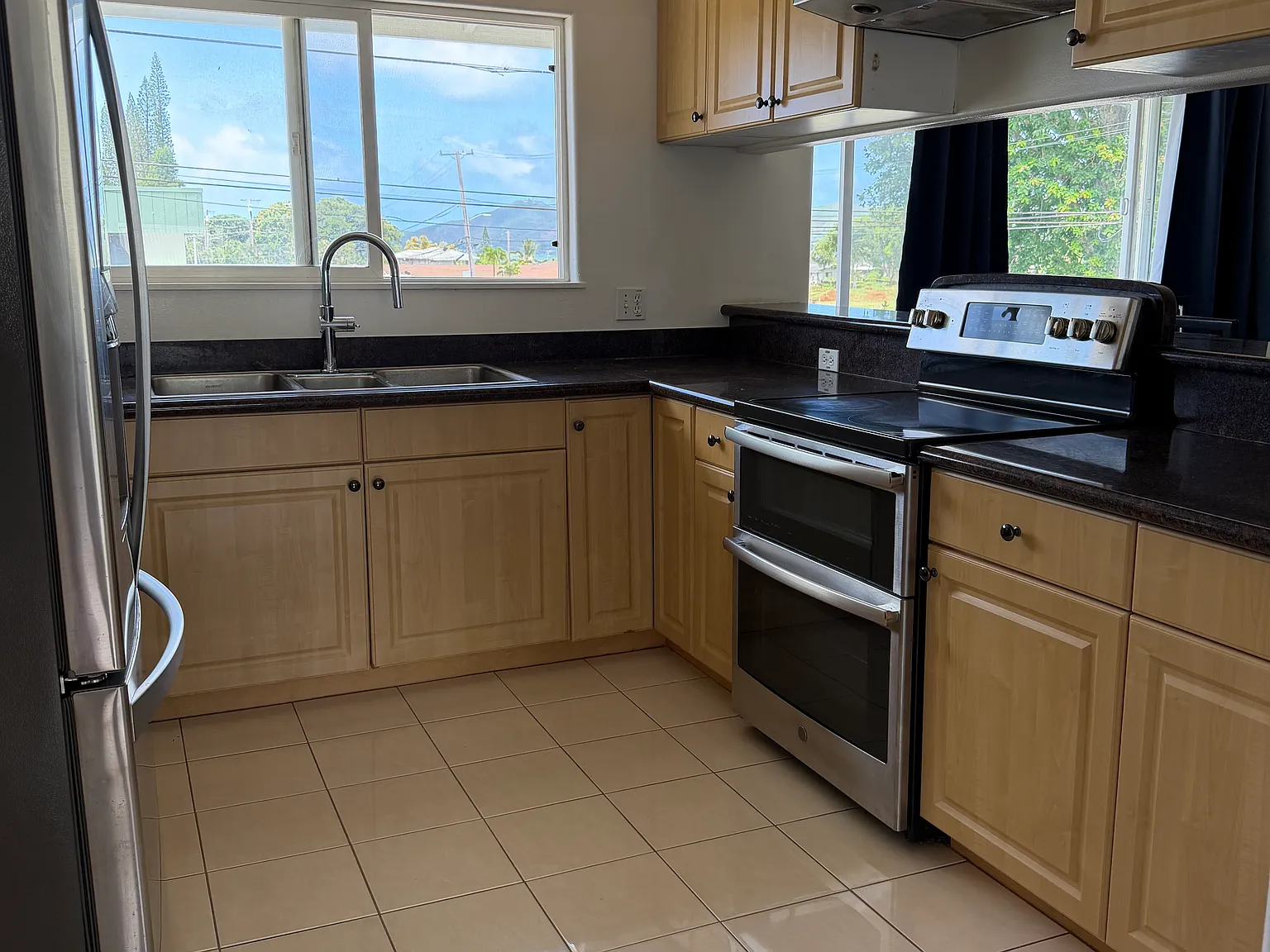 4 bed, 1960 sqft, $4,500 — Photo 4