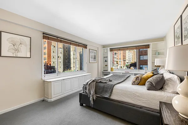 Sold by Compass | media 20