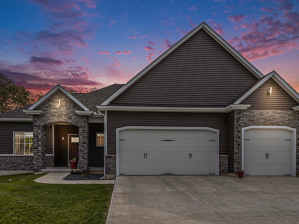 1st image of 590 Autumns Way Blvd