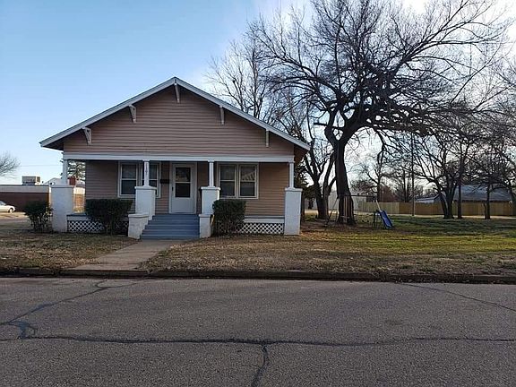 2nd image of 1101 W Elm Ave