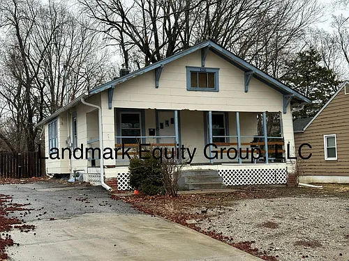 606 E Aberdeen St Photo 1