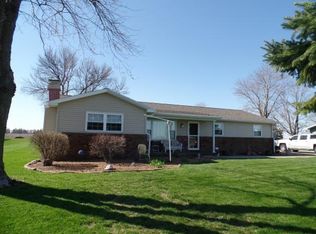 531 Oakley Rd, Cerro Gordo, IL 61818