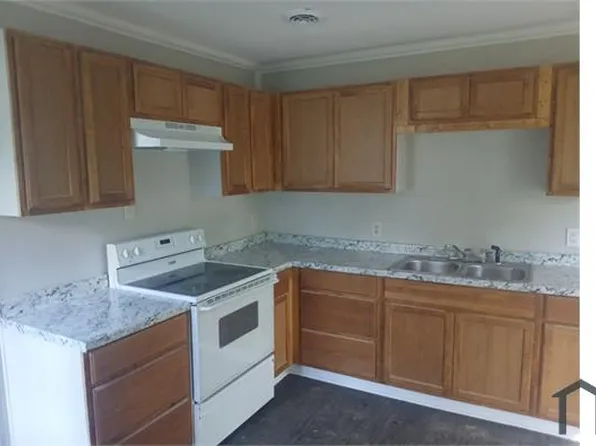 6 Court C, Herrin, IL 62948