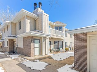1122 E Travelers Trl #13, Burnsville, MN 55337