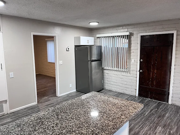 3461 N Geronimo Ave — Photo 5