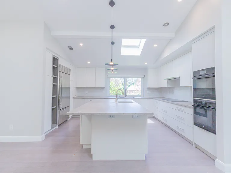 125 Lockhart Ln — Photo 11