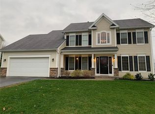 915 Taylor Rise, Victor, NY 14564