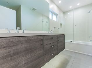 5721 Le Sage Ave, Woodland Hills, CA 91367