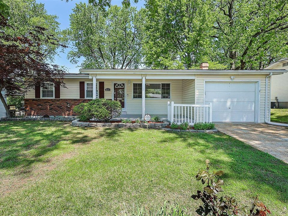 1st image of 3275 Huckleberry Dr
