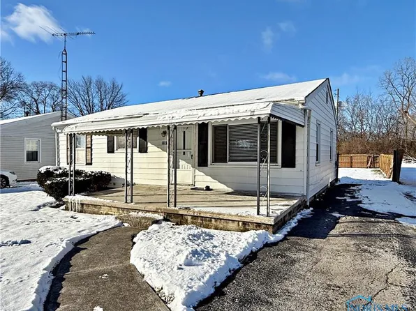 1107 Buckley St, Fostoria, OH 44830