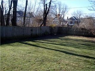 3rd image of 3310 Paseo Blvd