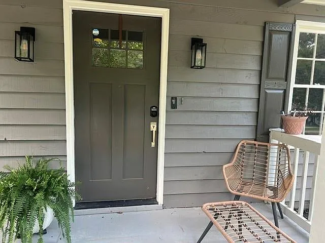 3 bed, 1672 sqft, $2,200 — Photo 3