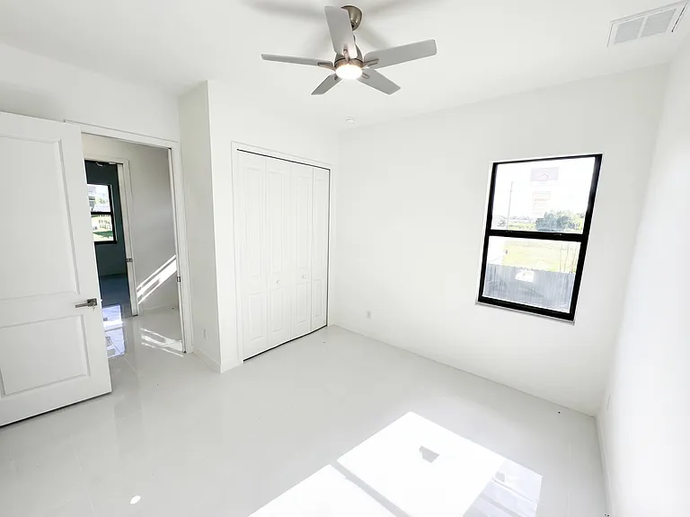 477 Rayford St — Photo 16