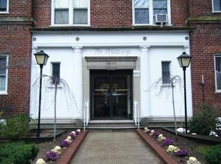 6863 108th St APT 1H, Flushing, NY 11375