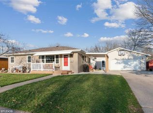 1024 N 3rd Ave, Washington, IA 52353