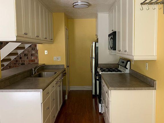 5th image of 1712 Fremont Ct APT 3