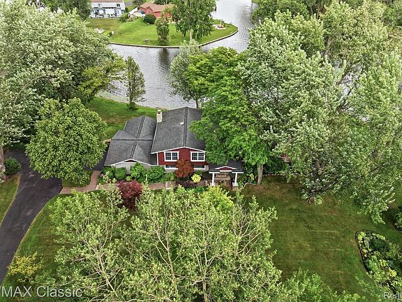3rd image of 3500 Raftwood Dr