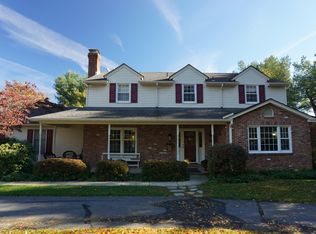 5036 Pine Grove Cir, Allentown, PA 18106