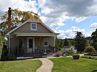 1615 Fredell St, Pittsburgh, PA 15210