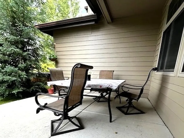 174 Robin Dr — Photo 29