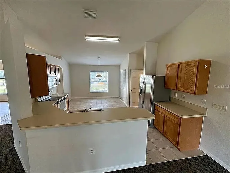 2399 Oracle Ln — Photo 6