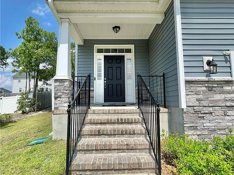 148 Old Montague Way — Photo 4