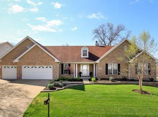 842 Timber Glen Ln, Ballwin, MO 63021