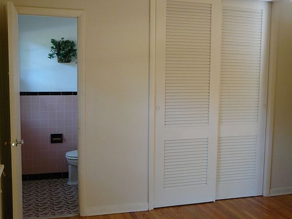 5th image of 3901 Shady Ln