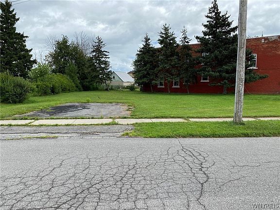 4th image of N Burlington Ave