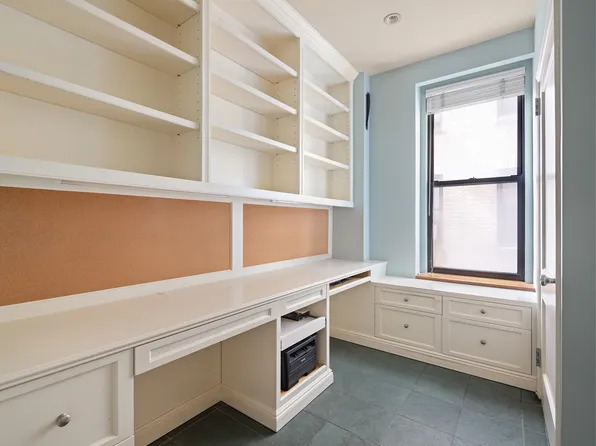 251 West 89th Street 6F image 12 of 12