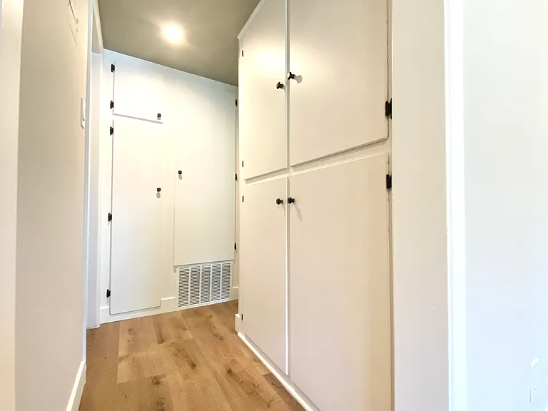Hallway/Storage