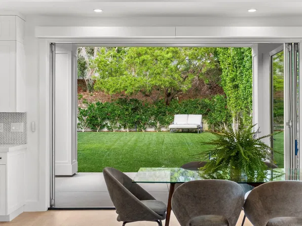 5673 Linda Rosa Ave, La Jolla, CA 92037