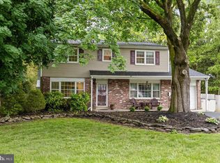 44 Antler Dr, Holland, PA 18966