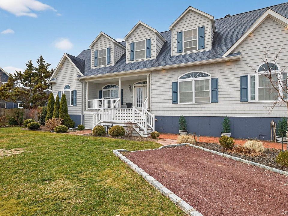 1st image of 108 Awixa Avenue