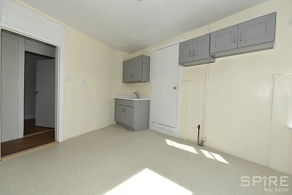 Rented by Spire Group | media 16