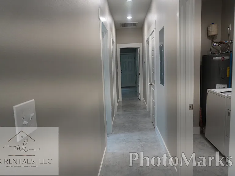 717 5th Ave #717 — Photo 9