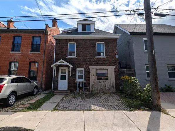 68 Magill St, Hamilton, ON L8R 2Y5