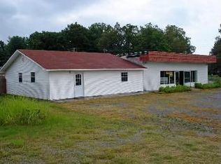 903 River Rd, Redfield, AR 72132