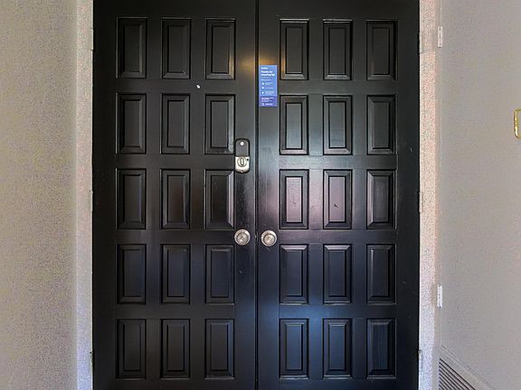 4th image of 20211 Lakemore Dr