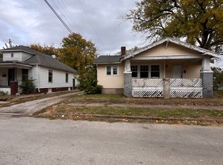 328 N 18th St, Decatur, IL 62521