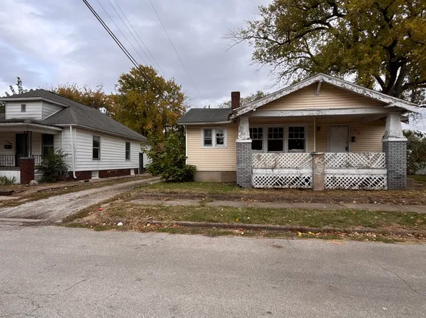 328 N 18th St, Decatur, IL 62521