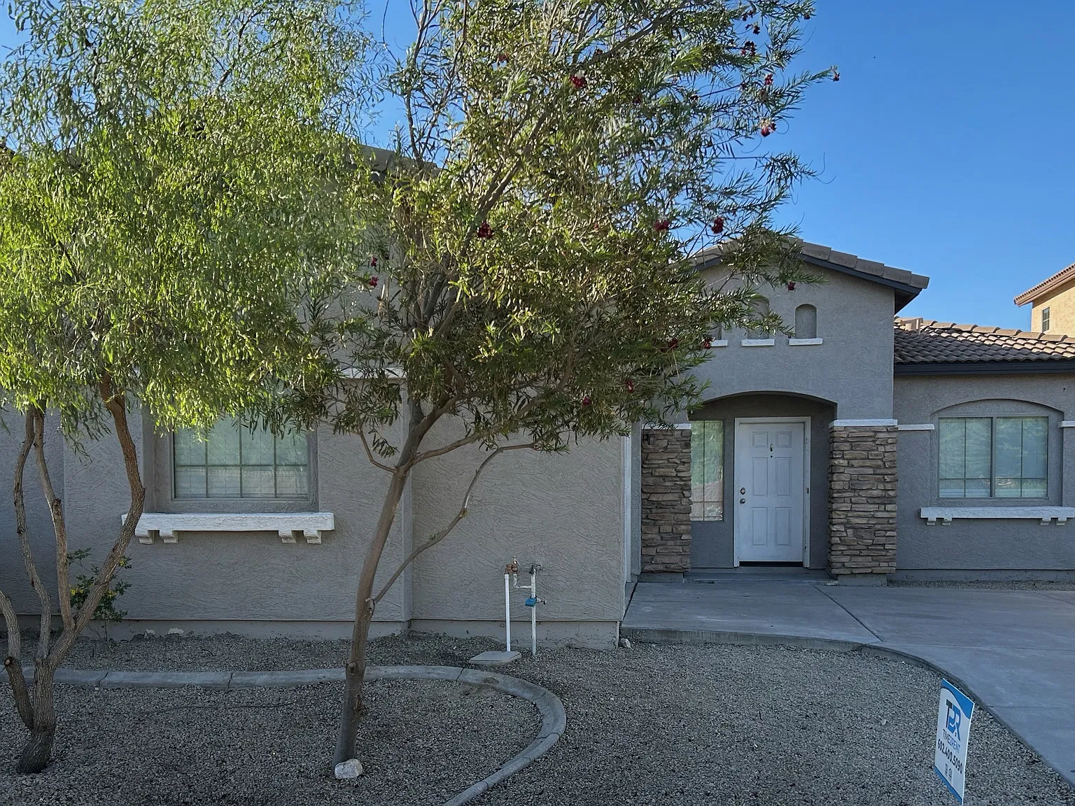 3 bed, 2.0 bath, 1534 sqft, $1,995 — Photo 2