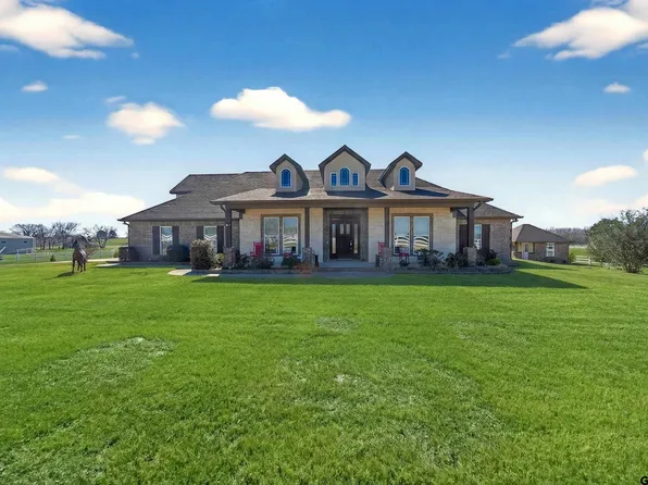 23151 Champion Dr, Lindale, TX 75771