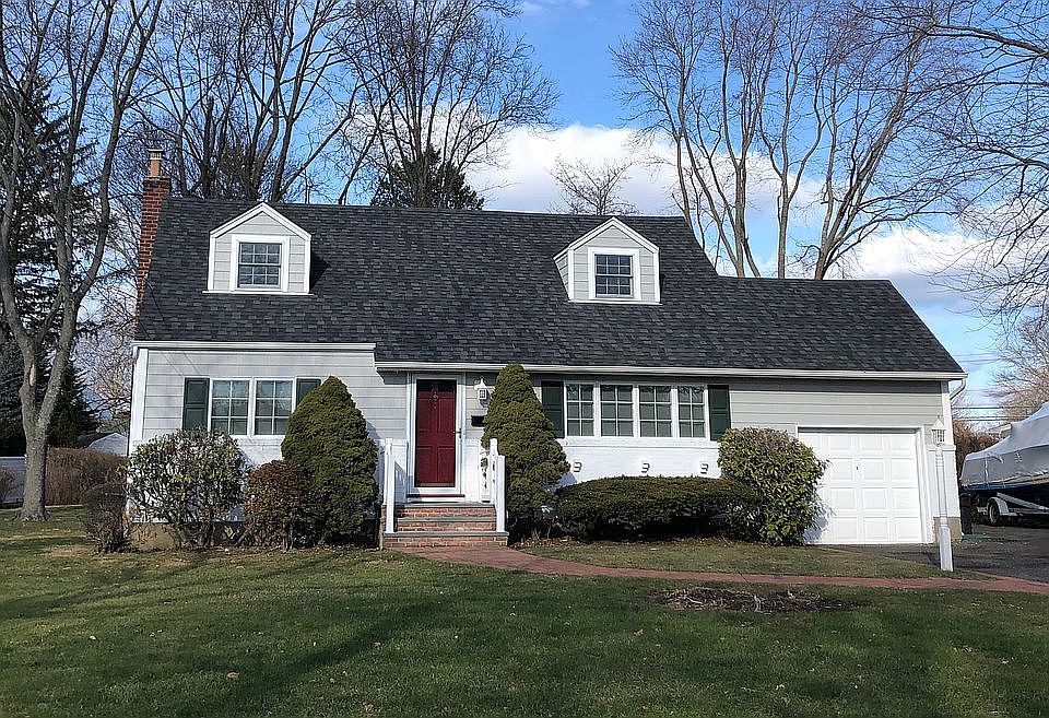 1st image of 6 Furwood Dr