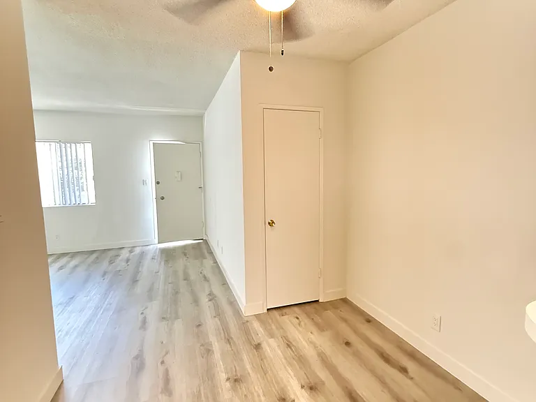 11322 Missouri Ave #4 — Photo 4